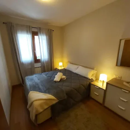 Els Cirerers Apartamento